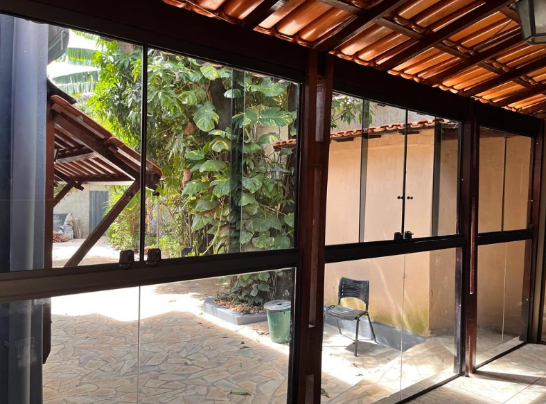 envidraçamento de fechamento de área gourmet em nova cintra bh
